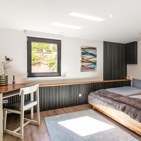 Eifelbergversteck Grosse Und Moderne Einliegerwohnung In Mayen Eksteriør bilde